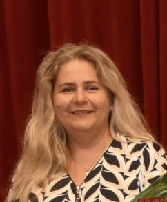 Pogácsás Ildikó portré
